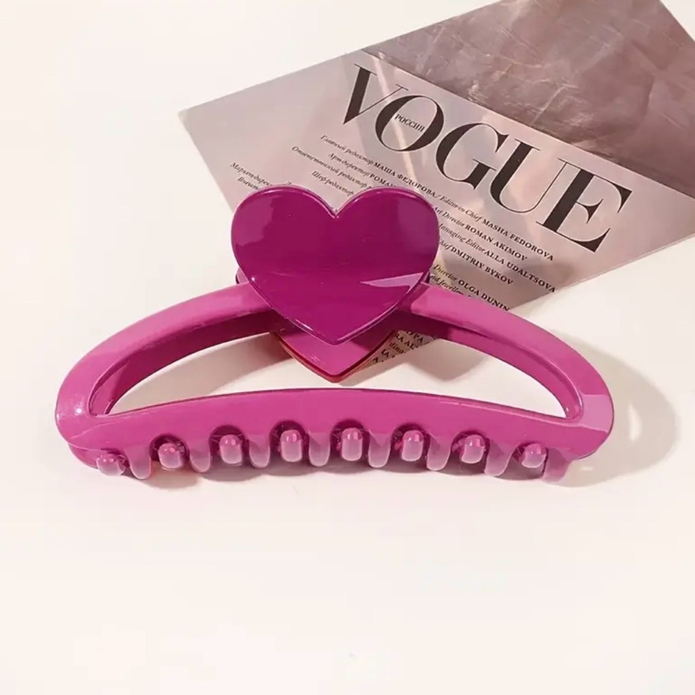 Heart-Shaped Large Hair Clips Set - Picture 4 of 5